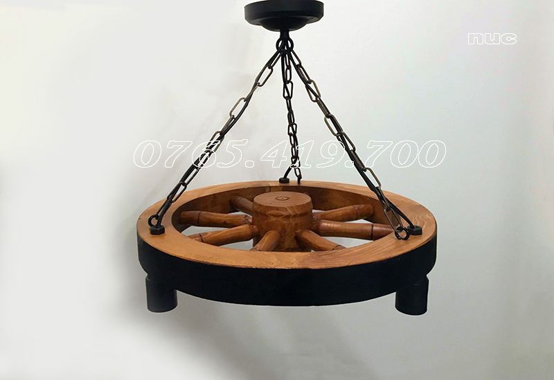 Candelabru roata lemn / lustra din roata de lemn