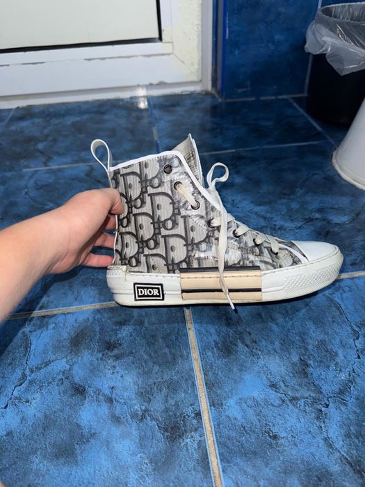 Dior B23 in stare buna