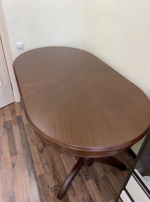 Продам Стол и Стулья