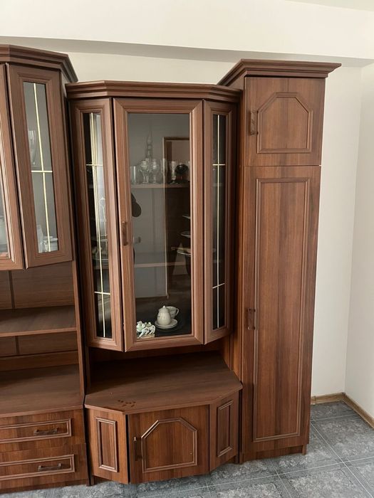 Стенка для гостинной и подставка