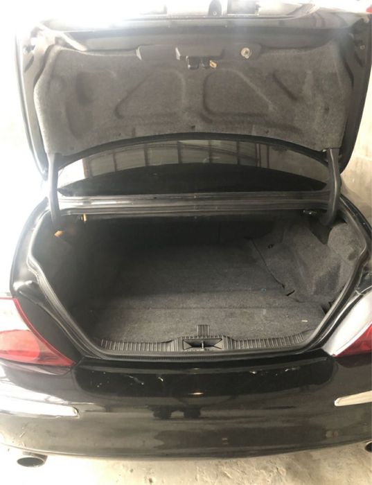 продаётся автомобиль ягуар “JAGUAR”