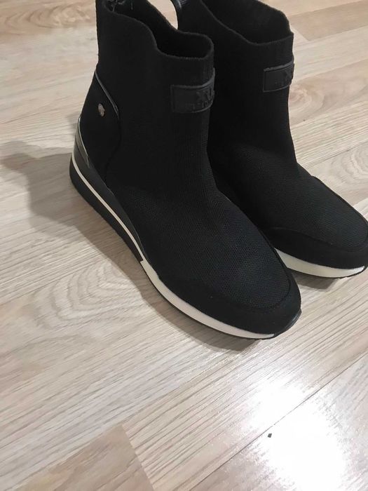 Ghete sneakers XTI the red touch