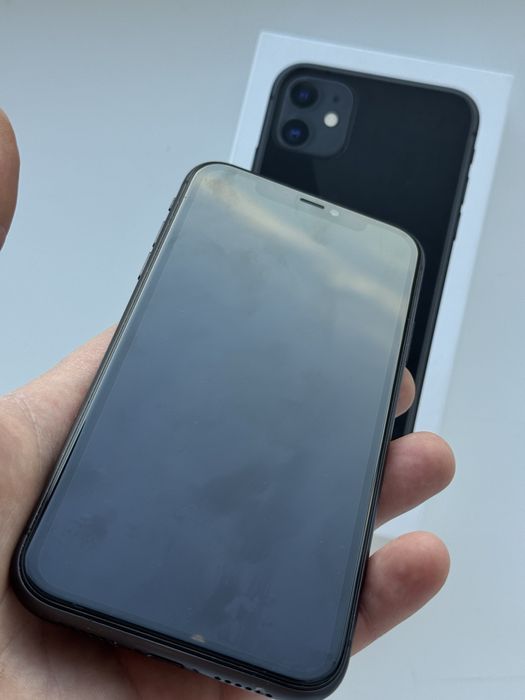 Продам iPhone 11
