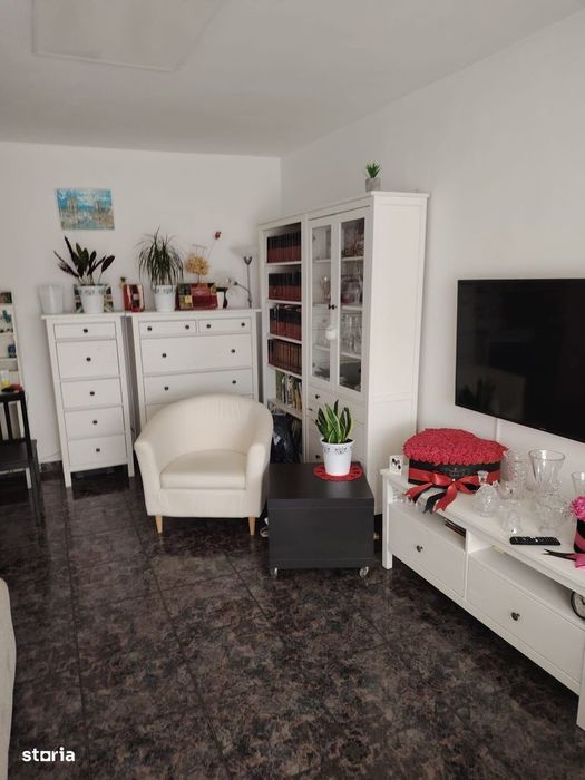 Tomis 1, apartament cu doua camere decomandate — fotografia 1
