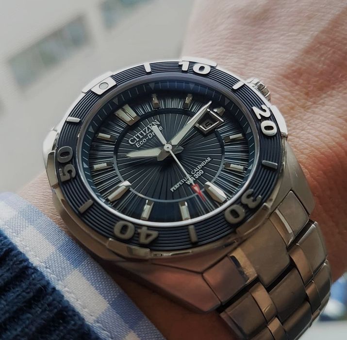 Топовый Citizen Signature. Наручные часы.