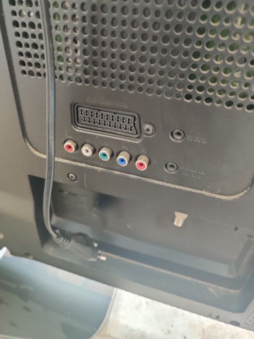 PHILIPS теливизор