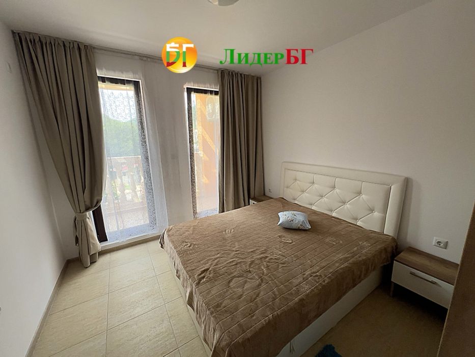 Продава се Двустаен апартамент в к.к. Елените - 60 кв.м за 1000 €/кв.м - Снимка #6