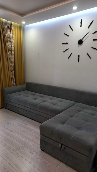 Диван угловой 3-х метровый, цвет: темно-зелёный