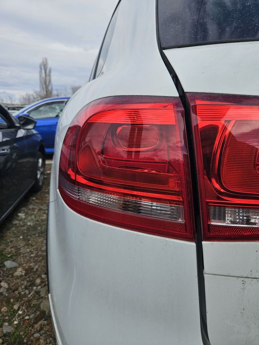 stop stanga aripa volkswagen touareg 3.0 motorina 2012