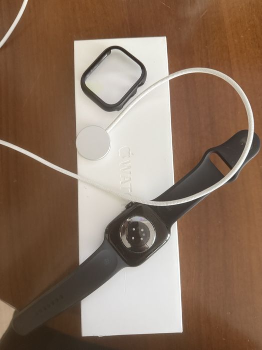 Срочно продаю Apple Watch 10 ,black 46mm