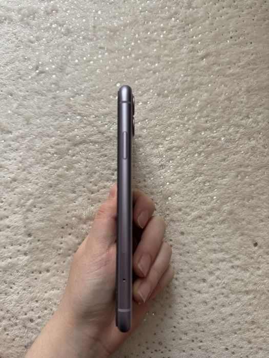 Продам Iphone 11