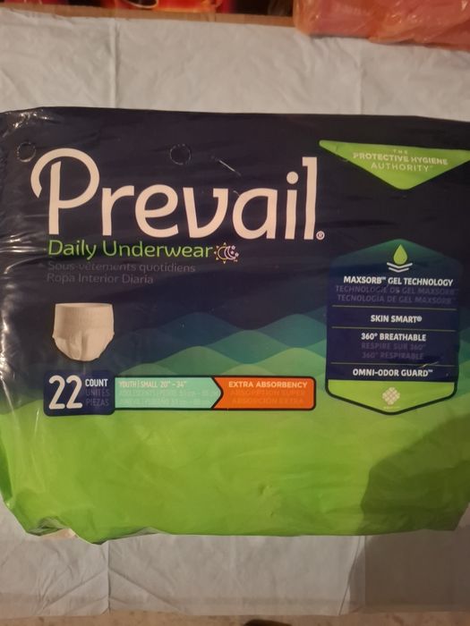 Памперсы самый маленький размер для взрослых, новые, 51-86см, Америка.