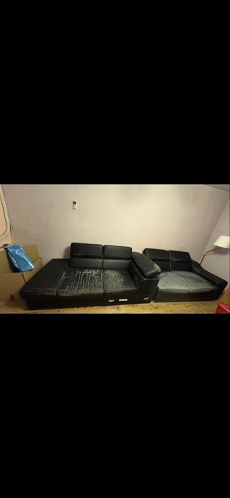 Donez canapele , cea din dreapta este extensibila