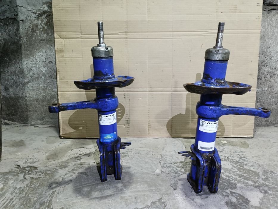 Продам стойки передние, стояли на приоре