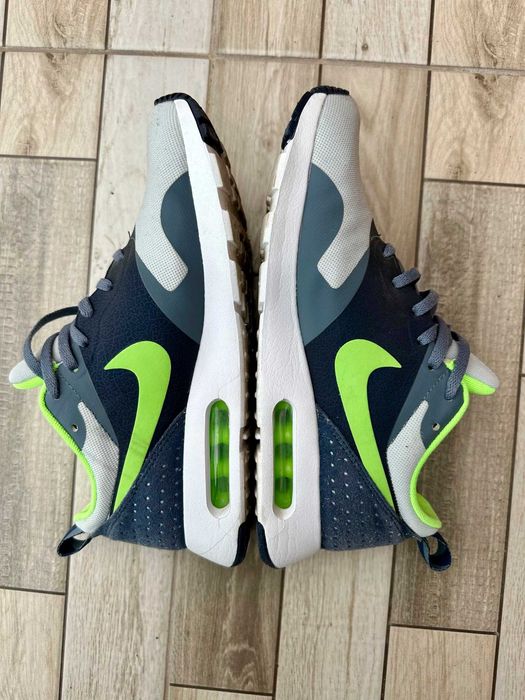 Nike Air Max Tavas