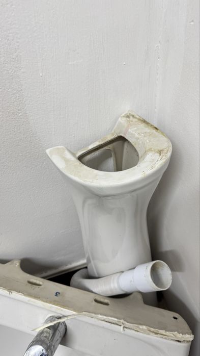 Раковина со стойкой