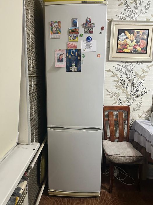 Продам холодильник