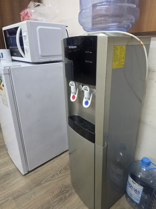 Кулер для воды б/у