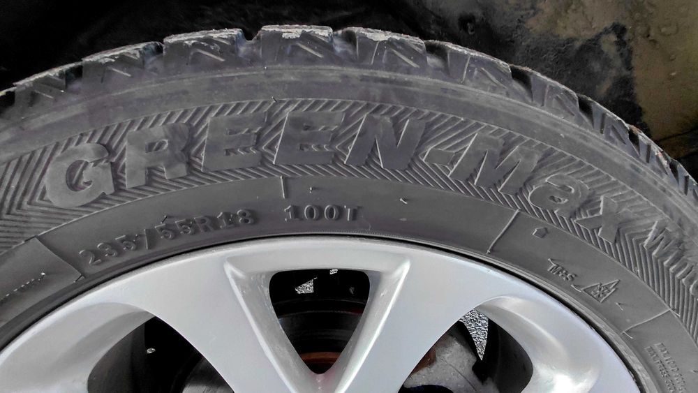 5х 114.3 67.1 централен с втулки на 60.1