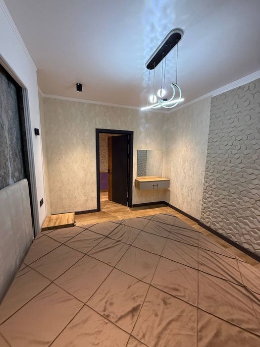 Продается юнусабад 14кв 2 ком 55m2+10m2