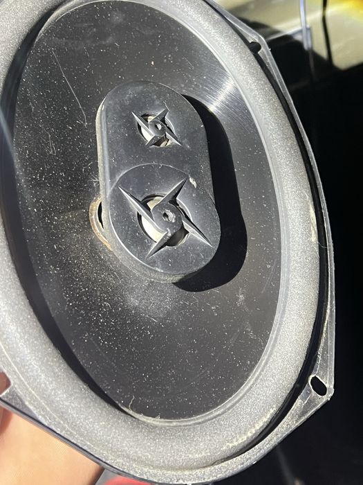 Продам колонки JBL оригинал