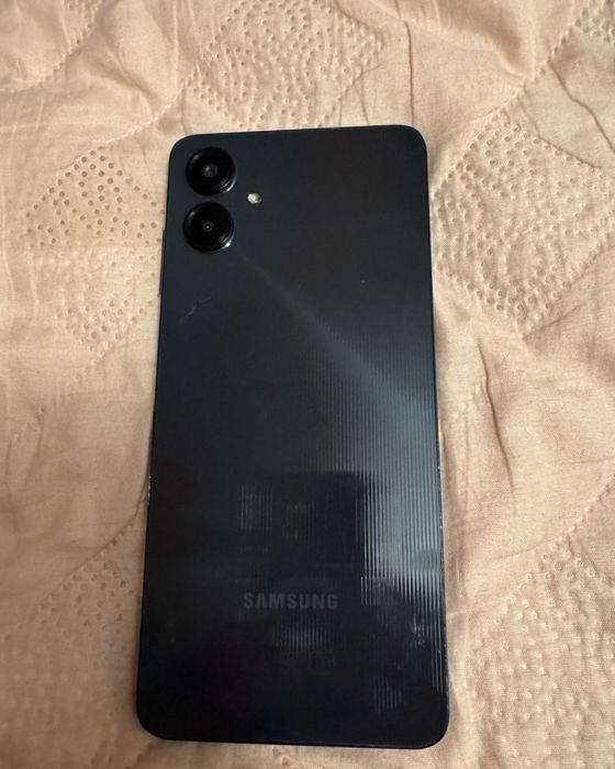 Продам Samsung A06 4/64 gb