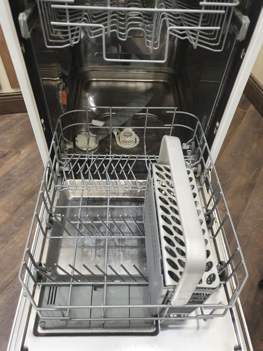 Посудомоечная машинка