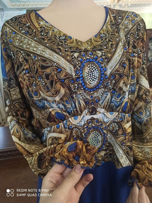 Платье для женщин