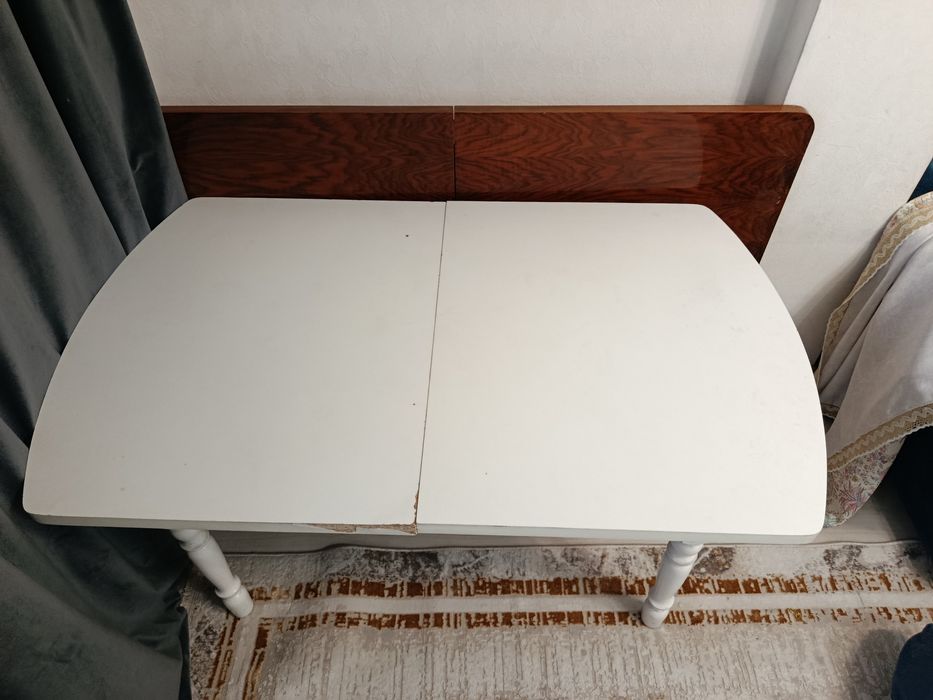 Продам стол 200см