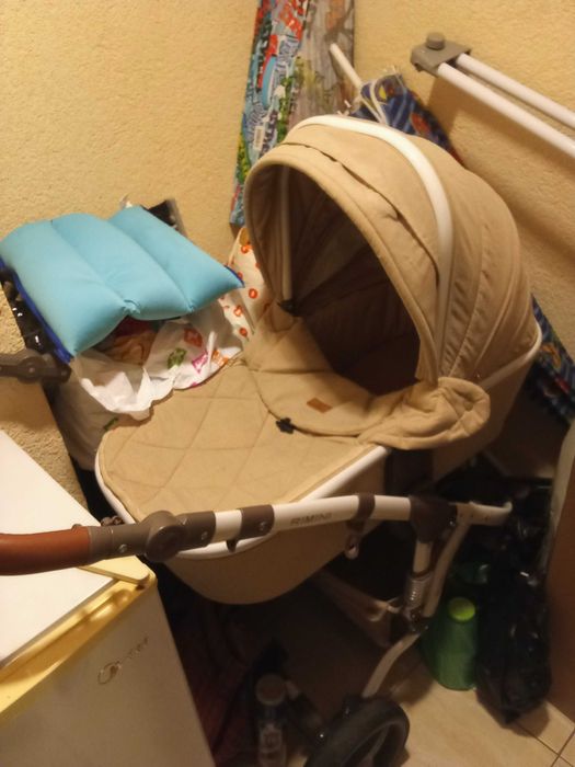 Продавам детска количка Римини