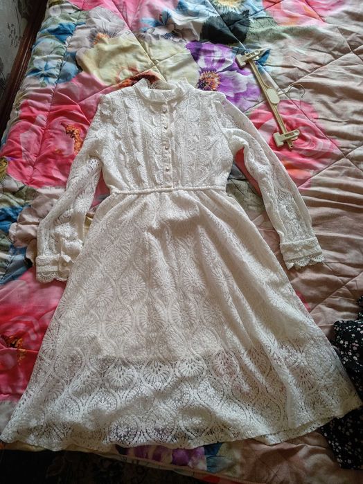 Белое платье кружевное