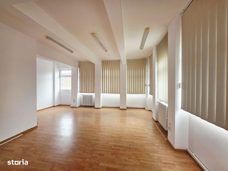 DE INCHIRIAT BIROURI 72 mp Etaj 1 Țesătura Podu Roș