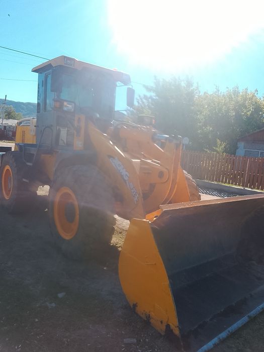 Продам погрузчик XCMG LW300