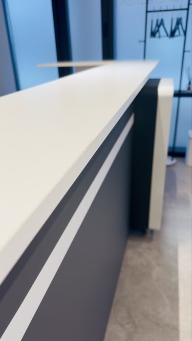 Модерна рецепция с LED светещ панел-подходяща за офис/салон/студио