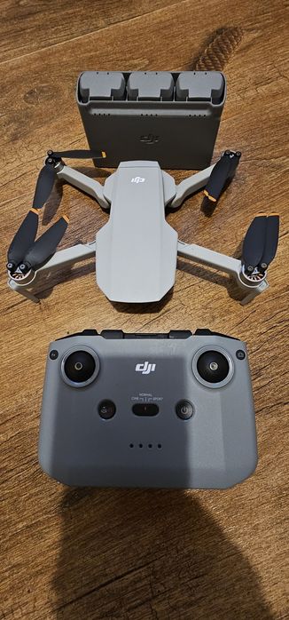 Dronă dji mini 4k fly more combo + 3 baterii