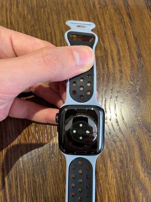 Apple Watch Series 7 2021 GPS, Midnight Aluminium 41mm, Като нов