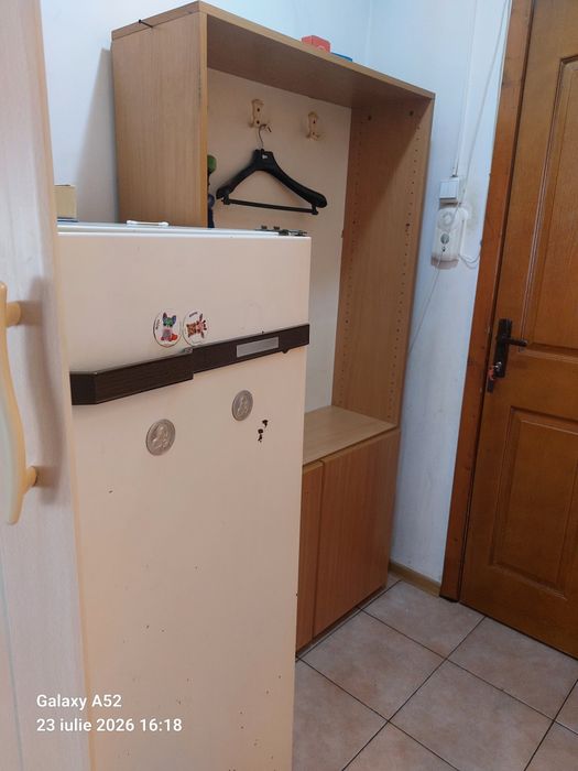 Închiriez garsoniera