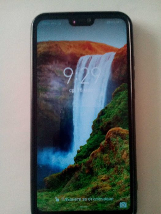 Телефон HUAWEI P20 lite