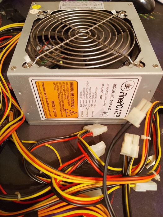 Блок питания 400 ват 6+2 питание