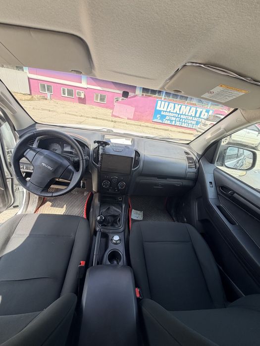 Продам isuzu dmax