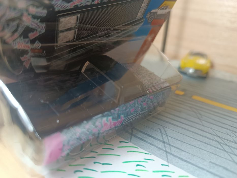 hotwheels 83 CHEVY SILVERADO for main