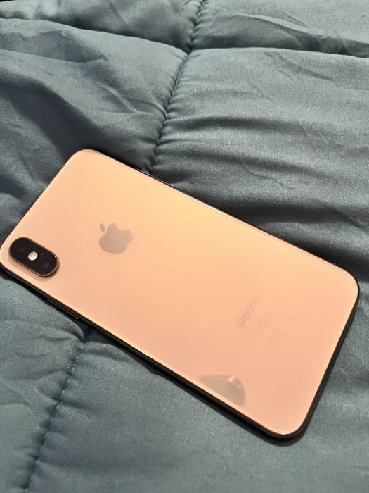 Iphone xs 64 gb отлично състояние