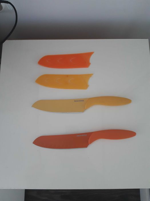 Set 2 cutite bucatarie .