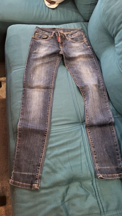 Продавам дънки Dsquared/ Estero Ragazza
