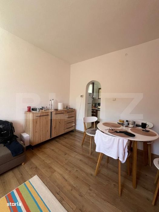 Casa de vanzare cu 3 camere, 75 mp, 100 mp teren, zona Micro 1