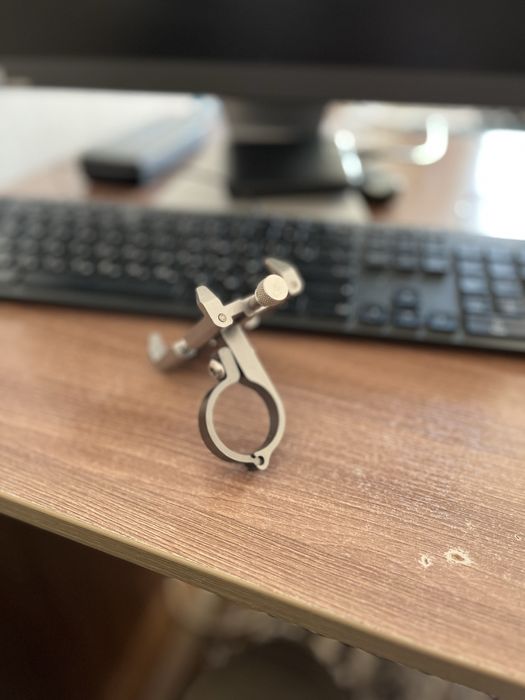 Держатель телефона на велосипед и мопеда