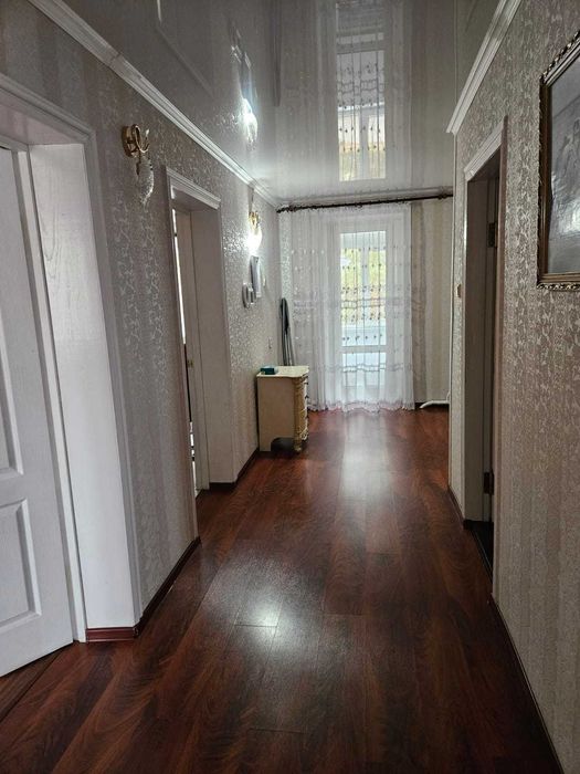 Продам  кирпичный коттедж