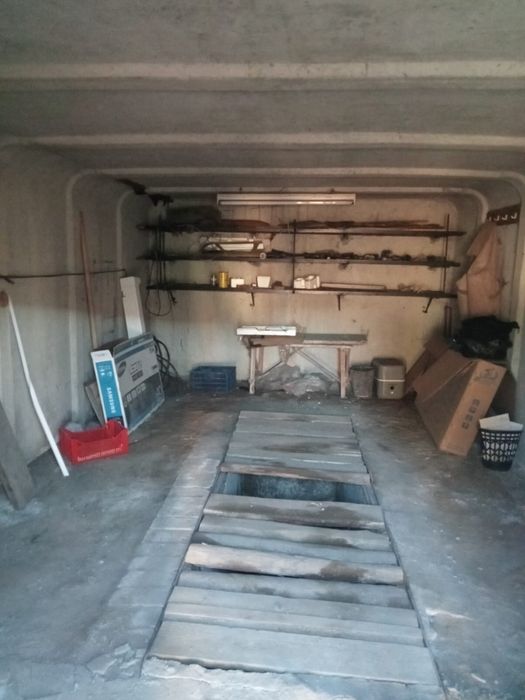 Продам гараж по цене договоримся