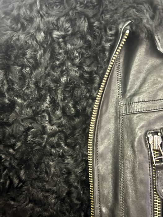 Кожанная куртка с каракулем