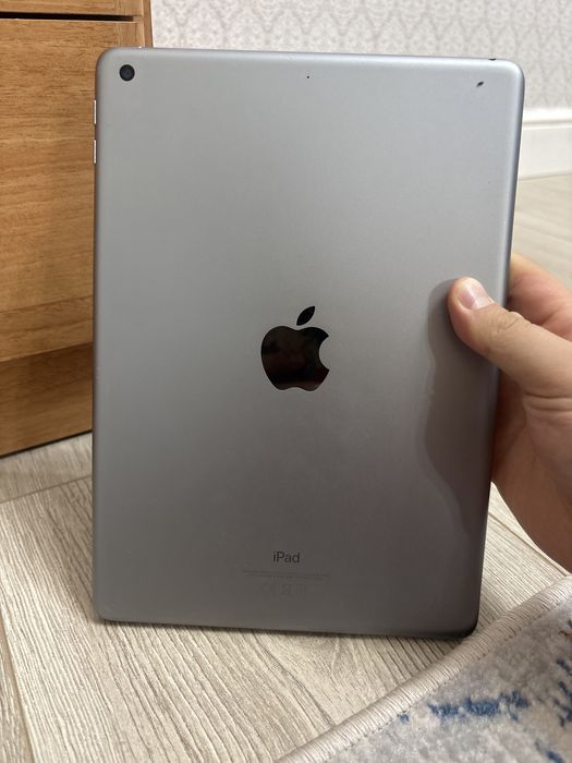 Продам ipad 6- поколения, 2018 года